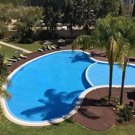 Rosmaninho-hosted By Sweetstay *