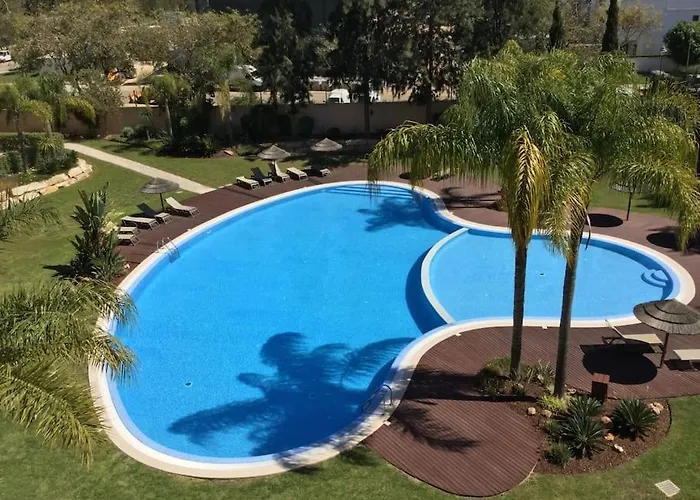 Rosmaninho-hosted By Sweetstay *