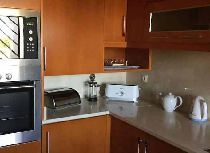 Rosmaninho-hosted By Sweetstay